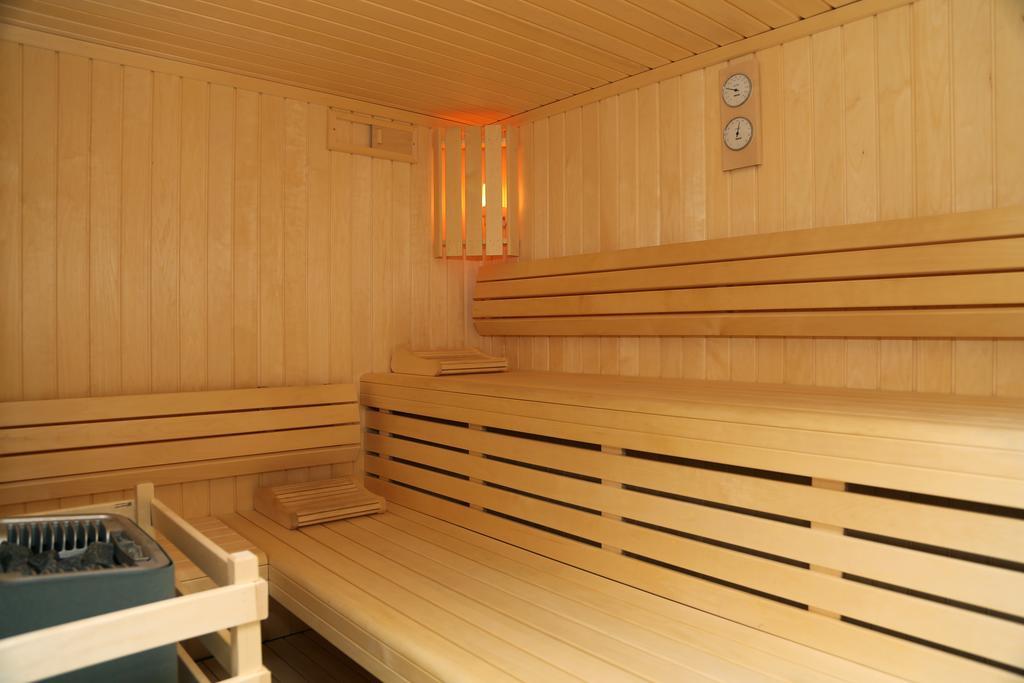 Logis Hotel Restaurant Spa Beau Site 룩세일레벵즈 외부 사진