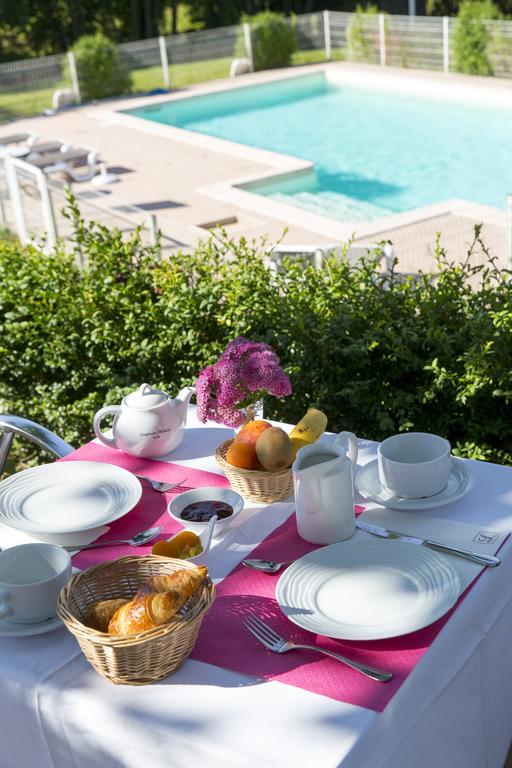 Logis Hotel Restaurant Spa Beau Site 룩세일레벵즈 외부 사진