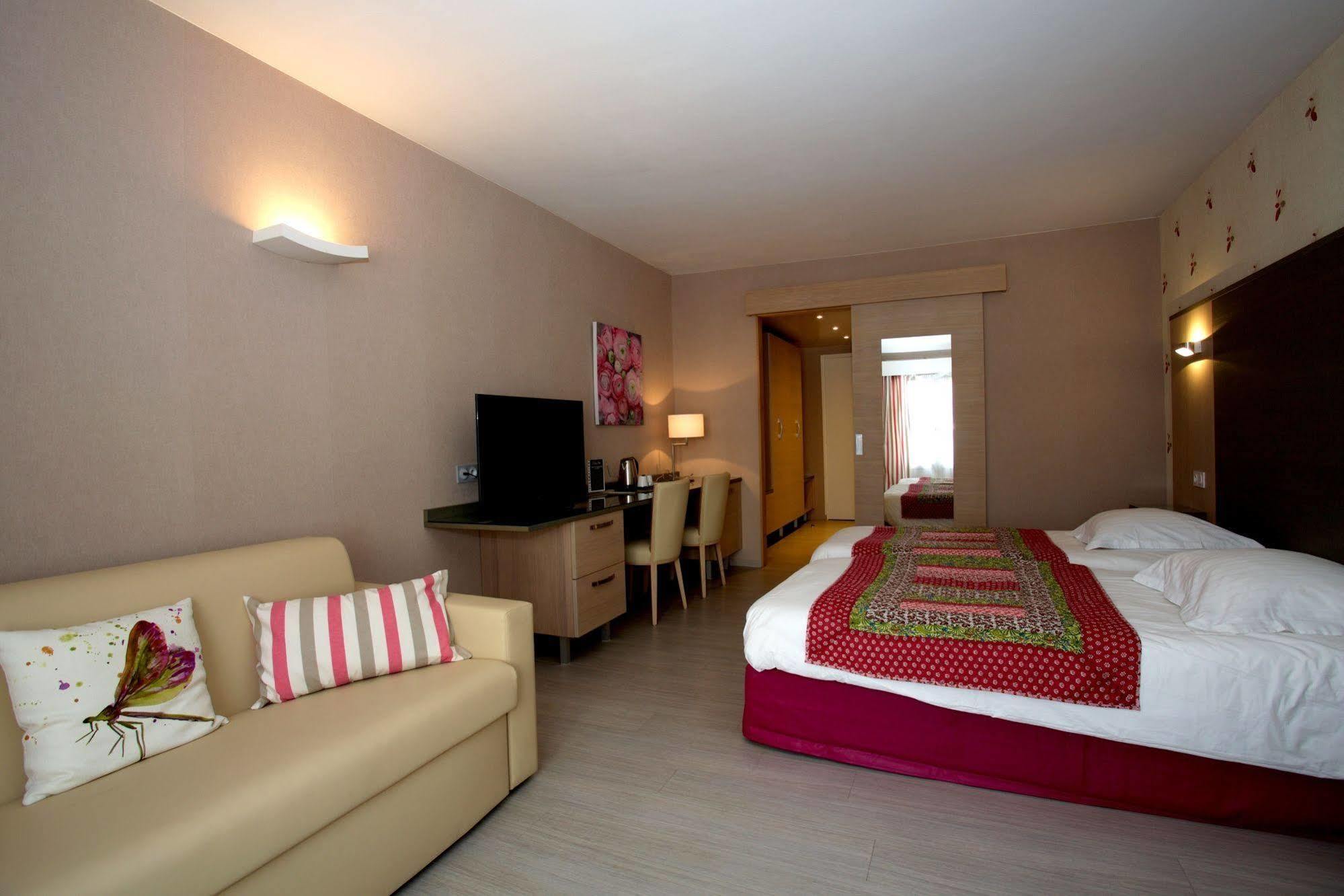 Logis Hotel Restaurant Spa Beau Site 룩세일레벵즈 외부 사진