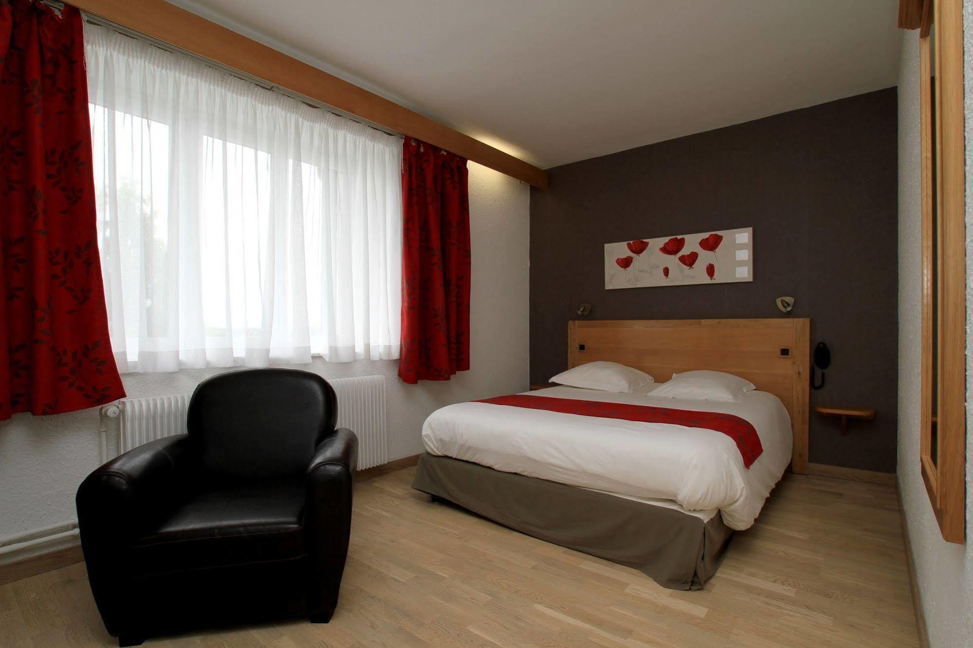 Logis Hotel Restaurant Spa Beau Site 룩세일레벵즈 외부 사진